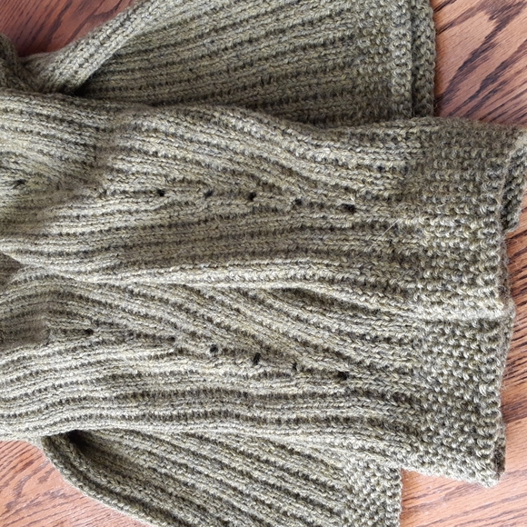 Wool Sweater - Picture 5 of 6